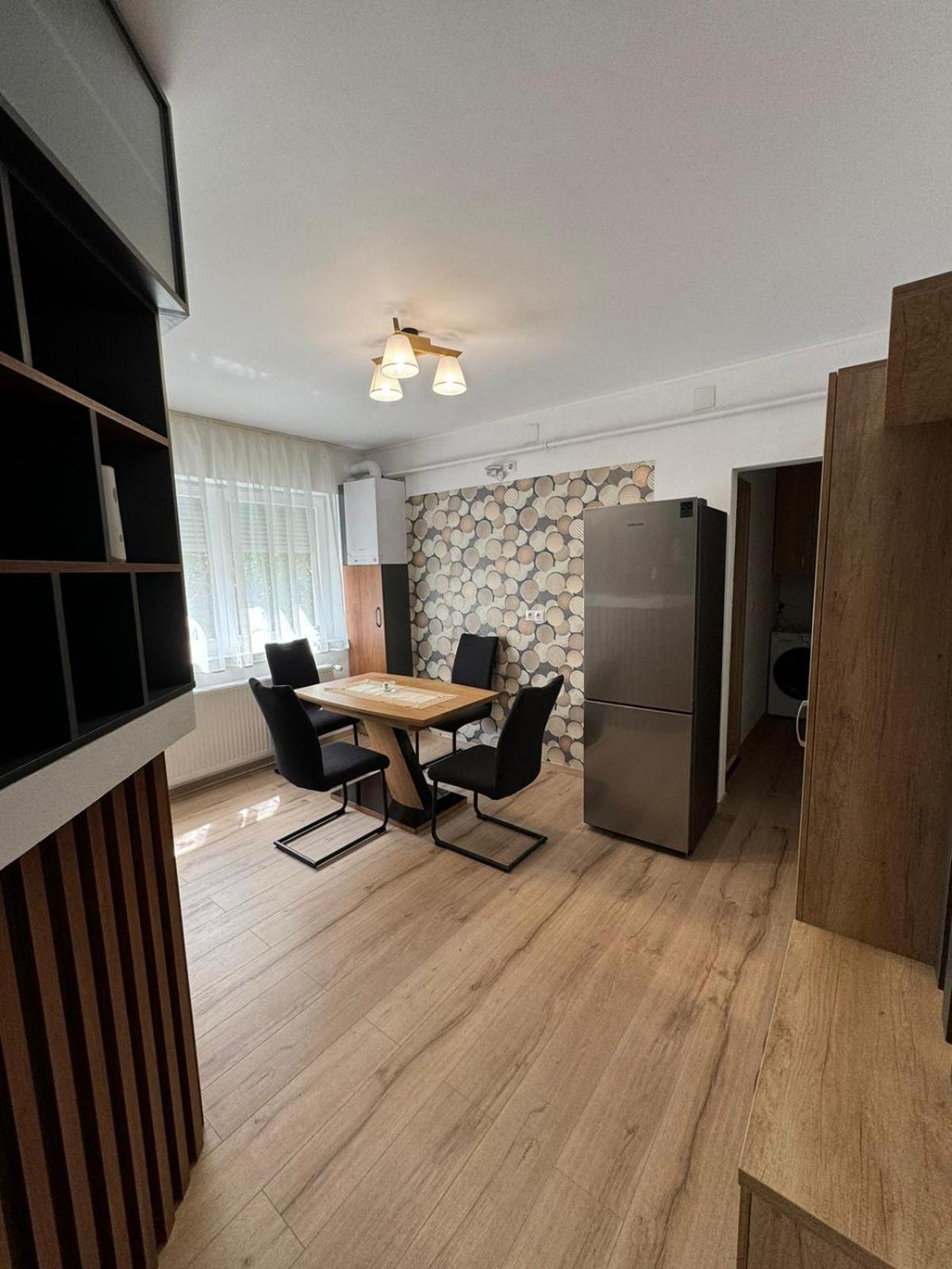 Bingo Apartman Cristuru Secuiesc Exterior photo